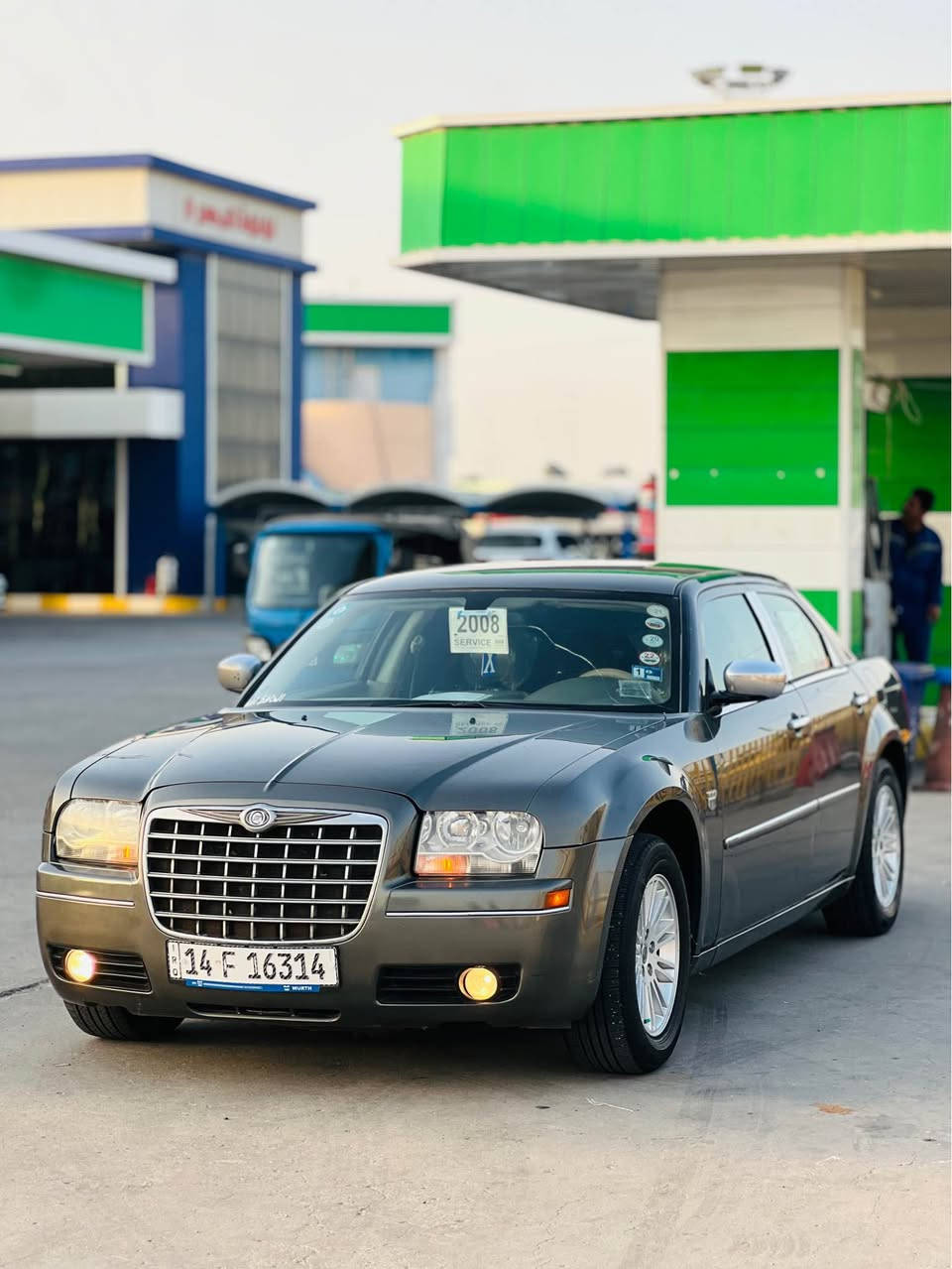 السلام عليكم 
اوباما 2008 
الرقم بصرة 
السيارة كفالة من الضربة والكصة والصبغ ماعدا الهلالات كلهن ينكدن من هذا المكان .. 
مكينة وگير وضفيرة جديد 
تبريد حدادة جديد 
سيارة وراد كندي
الدواخل بيجي 
سيارة جديدة ونظيفة بمعنى الكلمة 
ע مشتغلة ؏ الخط ولا شيء 
السيارة بـ اسمي وتحويل ثاني يوم
ومصفرة ע سرقات ولا غرامات 
اللون : رصاصي (فيلي) 
سستم صوت مع شاشه

رجاءاً لـ مو شاري لايدخل ولا يتصل 
ولايكسر بـ حلال الوادم … السعر 130 

الهاتف ***********

العنوان البصرة  الجزيرة البصرة, العراق
