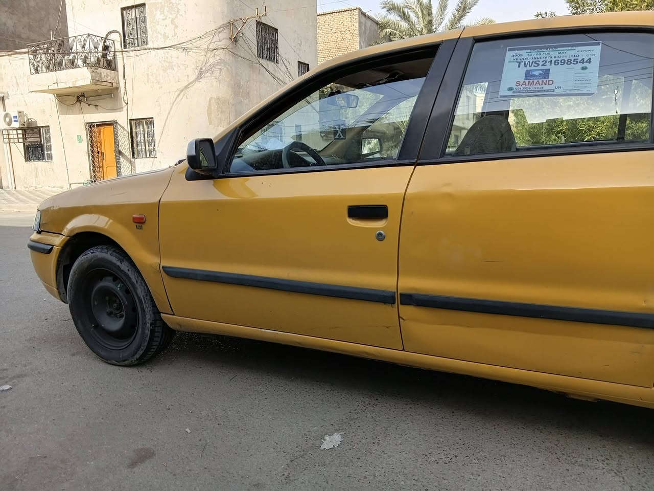 للبيع
السياره جاهزه من كلشي مسويله ادامه كامله 
شباب فدوه اقره التفاصيل وخابرني وبخدمتك 
عندي ضرف وجاي ابيعه والشراي يدلل 
وسعره.   ٢٨ ورقه وبيه شي حك جيتك 
سمند موديل ١٢ 
كير محرك مكفولات 
حداديه خلفي امامي جديده 
تايرات نضيفه 
تبريد شغال فقط غاز اتعهدلك بي 
تدفئة شغاله 
كهربائيات شغاله 
باتري جديد 
فيت بم جديد
بلكات جدد 
نوزلات جدد 
بكلايت جديد
دوشمه جديده 
سبير وجك ويل سبانه جدد 
بيه ضربه بالجنطه مصوره 
رقم بغداد انكليزي الجديد 
تحويل ثاني يوم 
سنويه لل ٣١ 
مصفره هيئه وغرامات 
السياره جاهزه من كلشي 
مكاني بغداد الكراده شارع الصناعه 
السعر  ٢٨ وبيه مجال حك جيتك 
للتواصل 
***********
