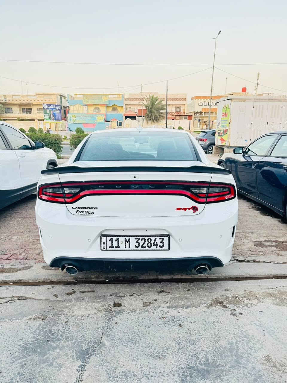 #ماشاءاللــّٰـــــه
🚩 دوج چاجر 
مديل2023
اللون: أبيض
المواصفات:
HEMI لتر 5.7 سعة V8 محرك •
• كير + مكينه بلادي
• لد اوركل
• شاشة كبيره اخر تحديث
• مثبت سرعة
• تايرات جدد
•كزوز بلادي 
• باتري جديد 
• رقم السياره بغداد
• بأسمي تريد تحويل او وكالة
• هزه جديده سنويه جديده
• حجر البيئه موجود بيها
• ⁠الضرر جاملغ والبنيد 
الحالة:
• استخدام شخصي
• نظيفة جداً من الداخل والخارج
•  ماشية 16الف  موقع سماوه 

🚩 معرض برج العرب لتجارة السيارات 
لاتصال واتس***********
