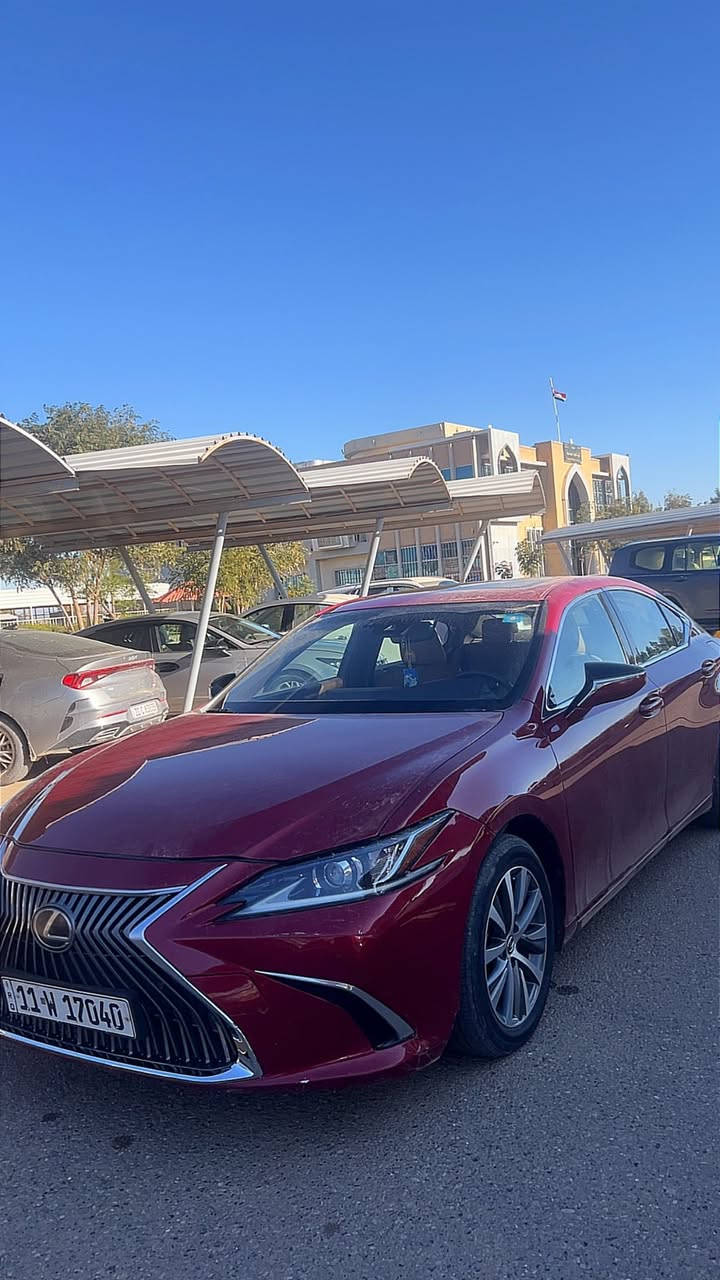 السلام عليكم
للبيعLEXUS ES350

او مرواس بجارجر RT او مرسيدس

موديل السياره2019لون موروني مميز

عداد الكيلو متر (130الف كيلو )  

السيارة 6سلندر دبل نازل صاروخ

مواصفات 

داخل جملي مميز

فتحة سقف
 
ويل كب كروم بلادي 

بصمة ابواب وتشغيل 

حساسات امامي خلفي 

نقطه عمياء

رادار امامي خلفي 

توقف ذاتي اوتو بارك 

اوتو هولد 

شاشة كبيرة نظام كار بلي
 
جلد بيجي تبريد وتدفئة كشنات

السياره فول مواصفات

رقم بغداد تحويل مباشر 

السياره بيها ضربه براس البنيد  ومعدل وراشينه وياه ربع جاملغ توحيد لون وبيها بارد بلباب الايمن

***********
