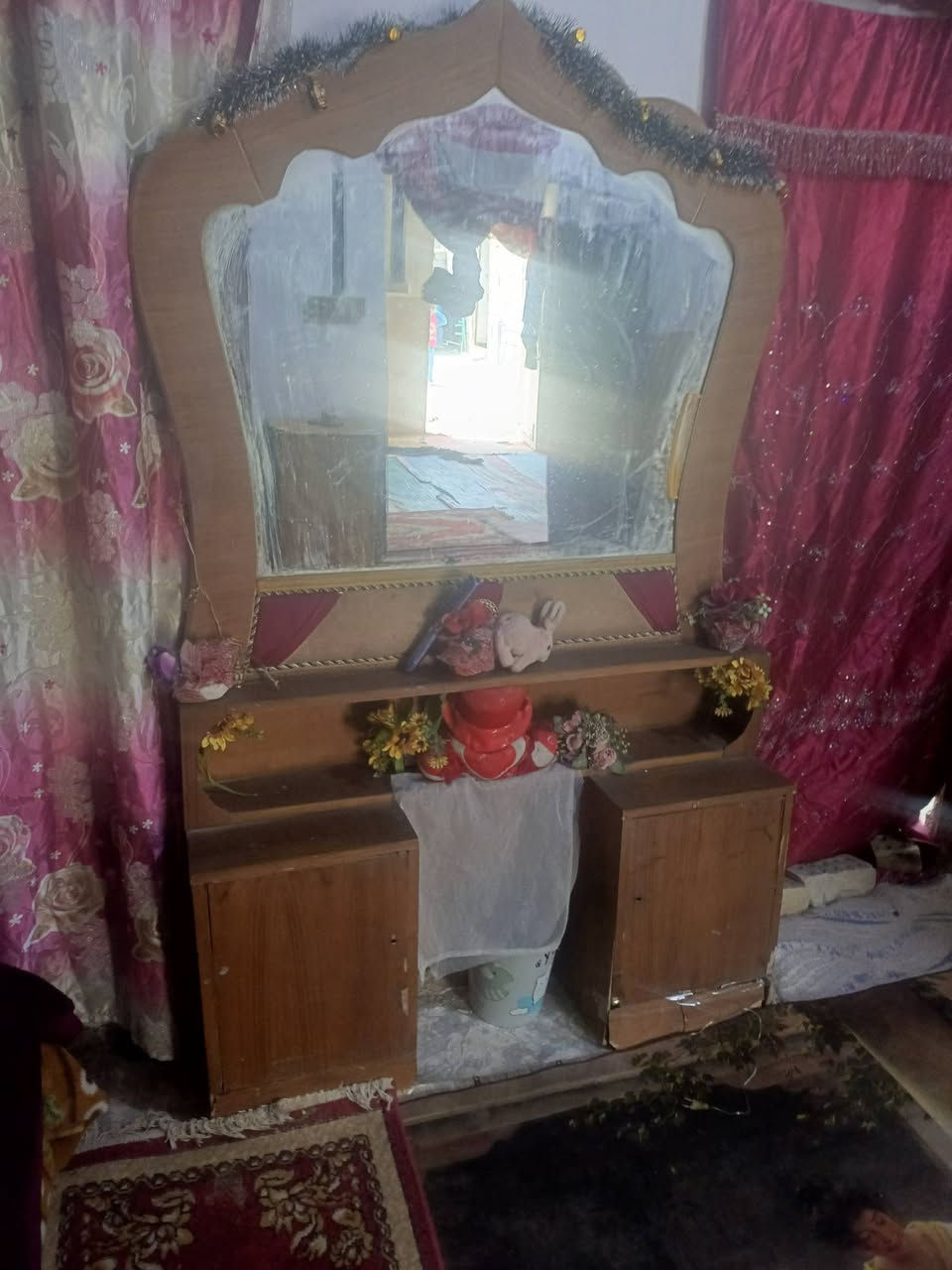 سلام عليكم غرفه خشاب جديده غرفه جاهز مكاني كربلاء *********** محتاز فلوس سعر 400 وبيه مجال
