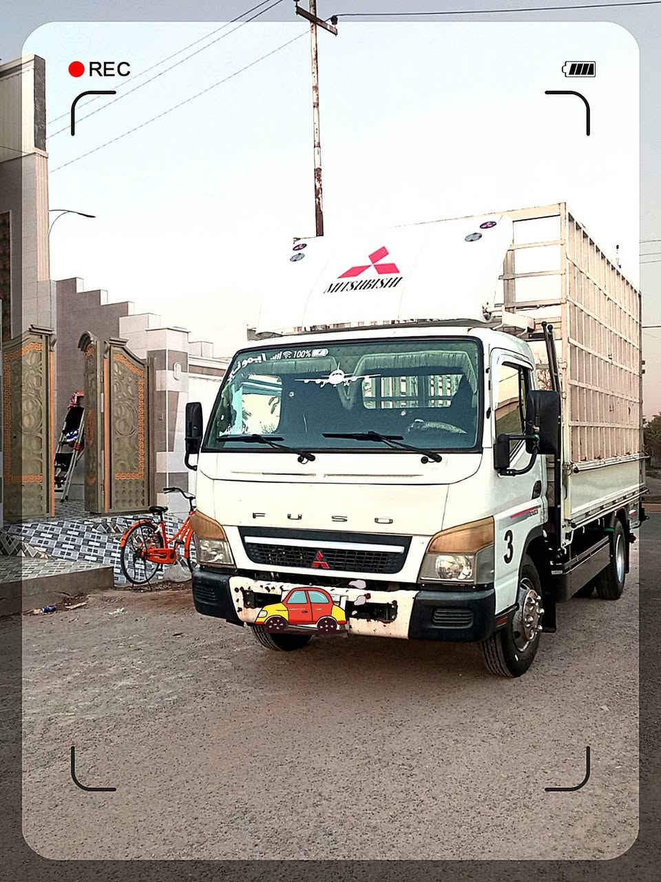 سلام عليكم كنتر للبيع موديل 2020 مكفولة كفاله عامه اخو الجديده رقم بغداد حمل تحويل ثاني يوم بسمك السياره جاهزه للعمل سياره جديده محرك بلباكيت السعر خاص للأستفسار الرقم ***********
