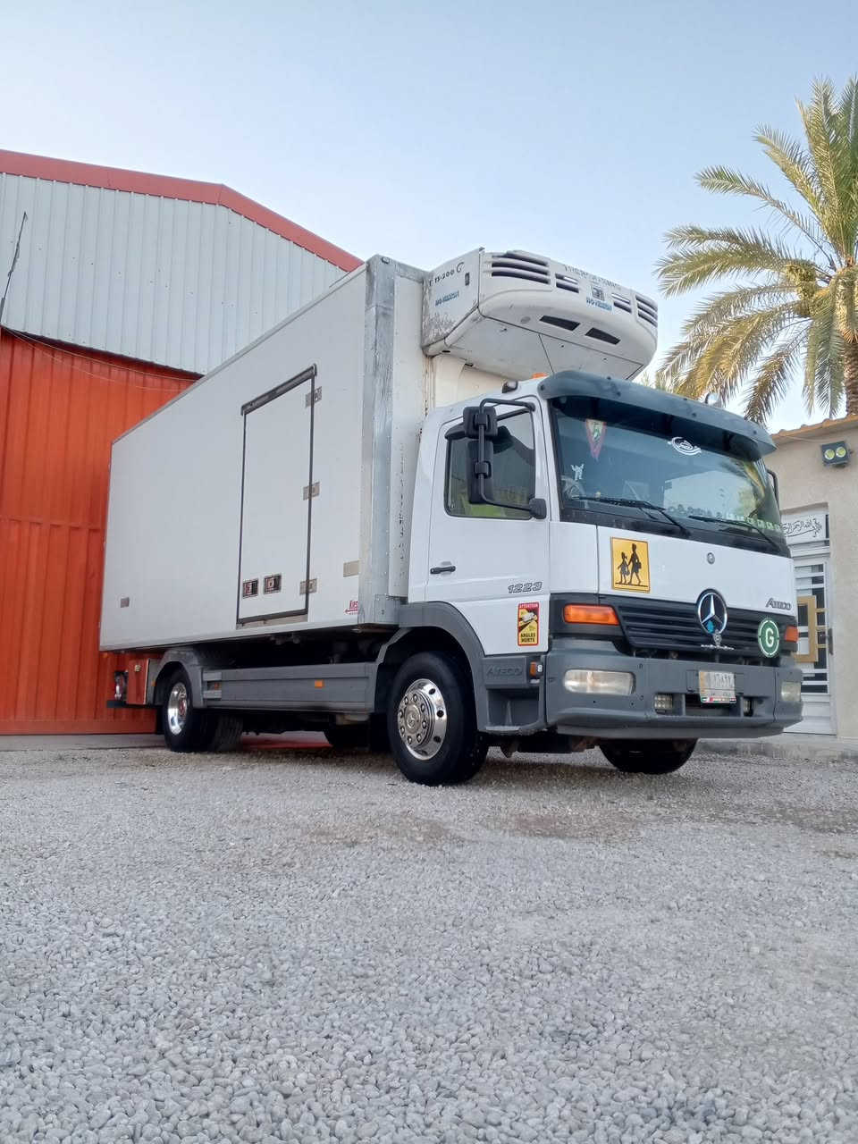 سلام عليكم اتيكو براد مديل 4فول مواصفات 8برغي 6بستم جوبلس امامي خلفي طول 6وربع تبريد تجميد شغال تبريد قماره بلادي تخم تاير جديد كفاله عامه سنويه 28بسمي 4طن مكان بغداد ***********
