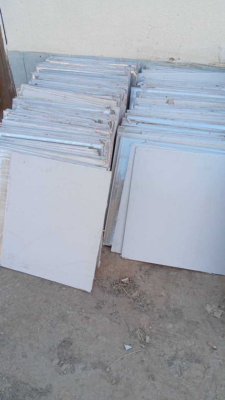 بس سقف ثانوي بورك مكان ناصرية طريق السفينه توصيل موجود ***********

