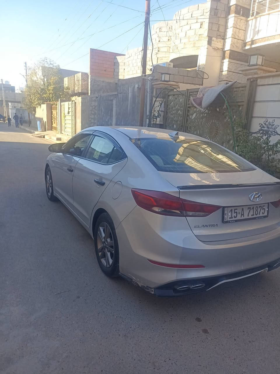 السلام عليكم الانتره 2018 أمريكي حادثه خشم بنيد بدون ايرباك وبدون دواخل السياره مابيه قطره صبغ بيه طخه دوسه موضحه بصوره سياره بسمي تحويل ثاني يوم سياره نص فول 3 انضمه قياده رادار مكانه رمادي السعر 128 وبيه مجال اي استفسار الاتصال على رقم ***********
