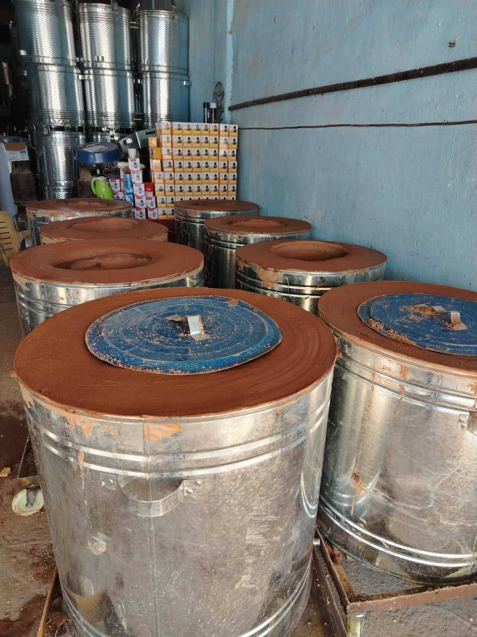 لكثره الطلبات على التنور الطين 
وفرنا افضل نوعيه مع الضمان 
يوجد توصيل 
واتساب ***********
