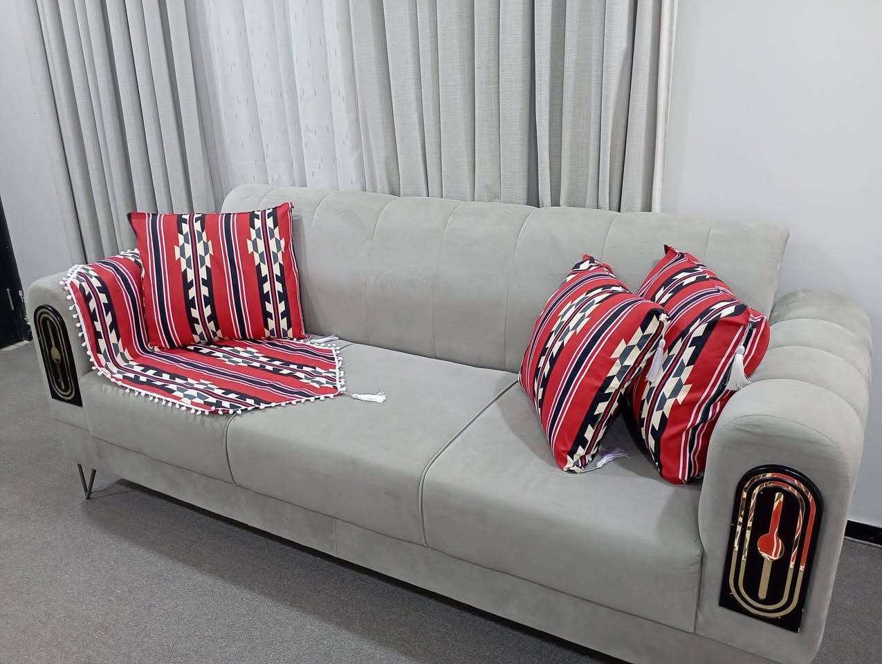 خياطة لمسة بيت للمفروشات 🎀
@خياطة فرشات 🧵 جلسات رمضانيه 🪡 حسب الطلب ✨ 
التوصيل داخل الحمزه الغربي مجاناً 🚙 
#خياطه #فرشات #كوشات #ستائر #جلسات #رمضانيه #محافظات #العراق


**إذا كنت صاحب هذا الإعلان وتريد حذفه لأي سبب، رجاءا أرسل رسالة إلى الدعم الفني**