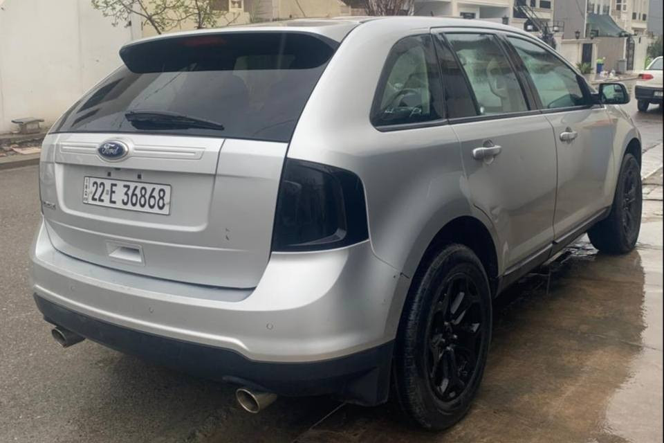 فۆرد ئیدج 2012  گێر ئۆتۆماتیک 
ڕەنگ: سلڤەر
183 هەزار رۆشتوە 
ڕەقەم و سەنەوی نوێ تا 2028
4 پارچە بۆیاخ (بێ ناوگرتن)
هیچ مەسرەفی تێدا نیە
تایە و باتری نوێ

سـعـر : لە کۆمێنت داوابکە ڕاستەوخۆ بۆت دێت 📥 

گێر و مەکیەنەی بەشەرت مەکینە نەکراوەتەوە:
هیچ کێشەیەکی تێدا نییە 

ژمارەی خاوەنەکەی 
***********
شوێن: هەولێر
