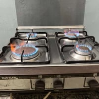 طباخ عشتار أربع عيون نضيف جدا الاستفسار على هذا رقم ٠٧٧٢٣٥٣٧٨٨٨