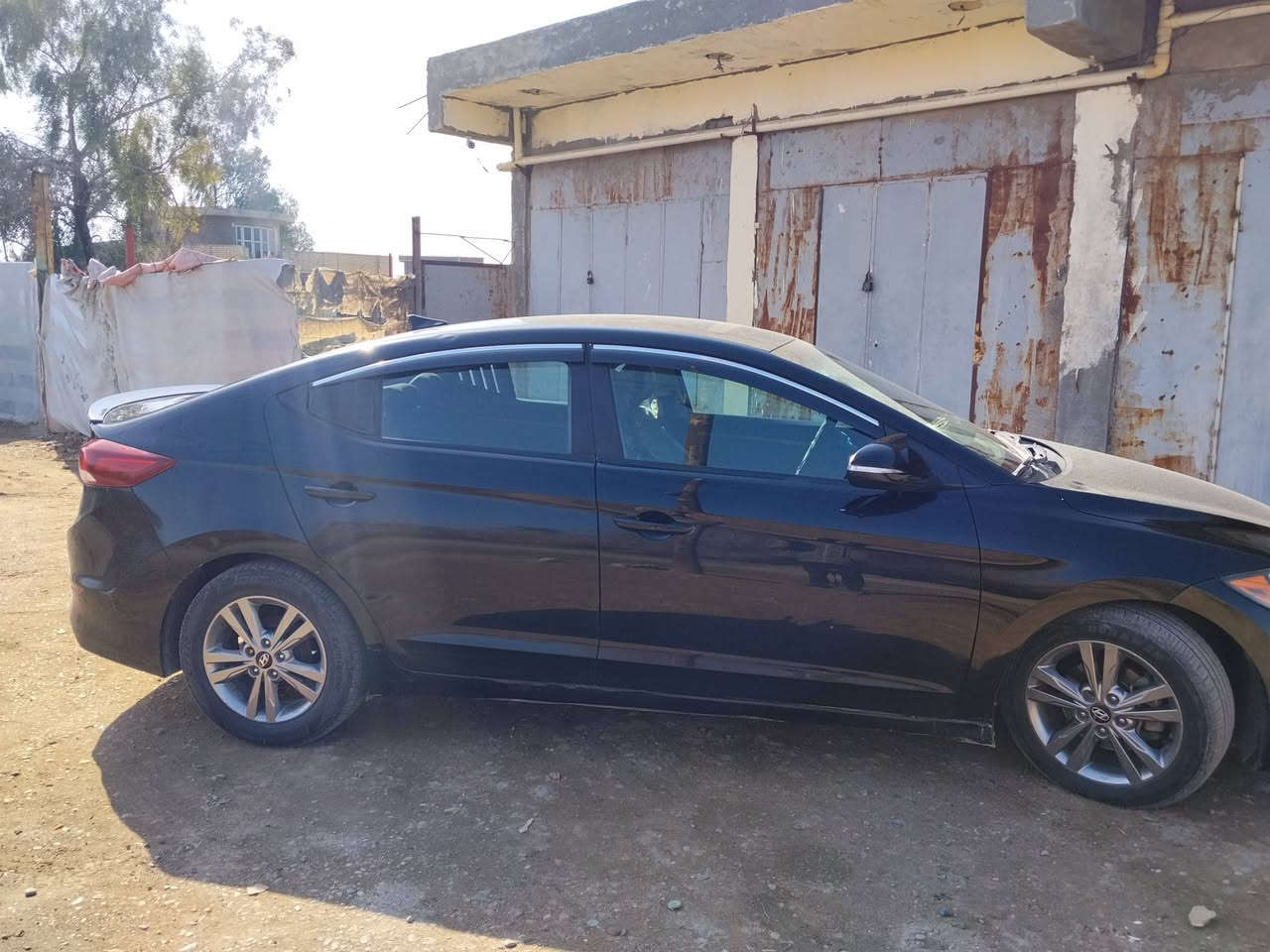 السلام عليكم
النترا 2017 وارد كندي تدفئة تبريد تخم تاير كير محرك جديد 
رقم بغداد بئسمي مكاني بغداد المحمودية التفاصيل على هاذا الرقم ***********. السعر ١٢٠
