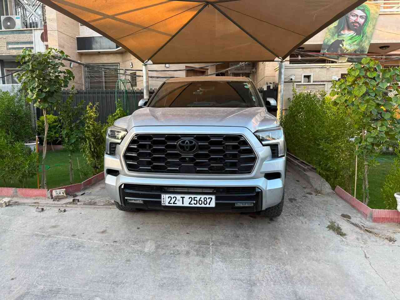 @إشارةالسلام عليكم

تويوتا سيكويا 2024

2024 Platinum Hybrid

i-FORCE MAX – بلاتينيوم – سلفر ملكي  🔥

🔹 موديل: 2024

🔹 فئة: Platinum Hybrid (أعلى فئة)

🔹 ممشى: 15,000 ميل

⸻

⚙️ الأداء والقوة

✔️ محرك 3.4 لتر V6 توين تيربو

✔️ نظام هايبرد i-FORCE MAX

✔️ القوة الكلية: 437 حصان 🔥

✔️ العزم: 790 نيوتن متر 💪

✔️ جير 10 سرعات

✔️ دفع رباعي 4WD

✔️ أوضاع قيادة متعددة + وضع سحب

⸻

🔧 نظام التعليق

✔️ نظام تعليق احترافي من Cognito Motorsports

✔️ طبلات و دبلات مطورة Heavy Duty

✔️ ثبات أعلى وأداء أقوى بالأوف رود

⸻

🛞 الخارجية

✔️ويل 20 إنش بلاتينيوم

✔️ دوسات جانبية 

✔️ باب صندوق كهربائي
  
  دوسة صندوق كهرباء 

✔️ LED كامل

✔️ حساسات أمامية وخلفية

✔️ كاميرات 360 درجة (عرض محيطي كامل حول السيارة)

✔️ نظام عرض محيط السيارة + رؤية أسفل المركبة

⸻

🛋️ الداخلية – فخامة كاملة

✔️ فتحة سقف 

✔️ جلد بلاتينيوم فاخر

✔️ جميع المقاعد كهربائية

✔️ تدفئة وتبريد لجميع المقاعد

✔️ ذاكرة مقاعد

✔️ شاشة 14 إنش

✔️ شاشة عدادات رقمية

✔️ نظام صوت JBL

✔️ Apple CarPlay & Android Auto

✔️ شحن لاسلكي

✔️ تشغيل بصمة + دخول ذكي

    داتا شو تعرض جميع معلومات القيادة 

⸻

🛡️ أنظمة الأمان

✔️ رادار أمامي

✔️ مثبت سرعة ذكي

✔️ تحذير مغادرة المسار

✔️ مراقبة النقطة العمياء

✔️ نظام منع التصادم

⸻

🚗 سيارة فخمة + قوية + تجهيز خاص

جاهزة بدون أي مصروف

‏تبديل أبواب اثنان أيمين السيارة أربيل حاليا السيارة في بغداد
‏سيارة تضليل 80% بج

‏صور الحادث مرفقة بالصور 

السعر 67,500$ وبيها مجال بسيط

للاستفسار رقم التلفون☎️☎️

‏***********

