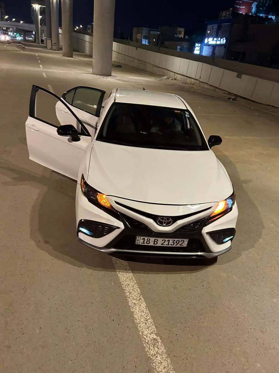 للبيع كامري موديل 24 رقم بابل معوقين بيها بس جاملغ السعر 168اخوان بس بيع مااراوس***********واتساب
