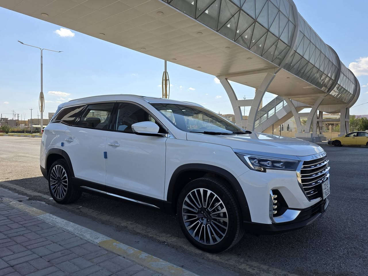 #للبيع جيتور X90 Plus luxury
موديل 2024 فول مواصفات 

محرك 2000 توربو 

7 راكب 

وكالة جيتور بعدها داخل الضمان 

ماشية 20 الف كيلو متر 

رقم اربيل بأسمي 

بانوراما 

بصمة 

صندوق كهرباء 

سماعات سوني 

كشنات جلد عنابي 

كشن خزن ميموري 

شاحن وايرليس 

ويل 20 
السعر / 188 ومجال

مكان السيارة / فلوجة - بغداد


**إذا كنت صاحب هذا الإعلان وتريد حذفه لأي سبب، رجاءا أرسل رسالة إلى الدعم الفني**