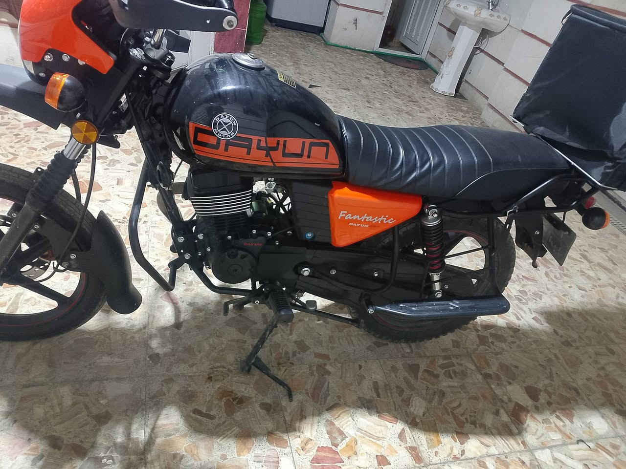 سلام عليكم دراجة دايوان موديل 2025 رقم اربيل اسويلك مكاتبة او اتروح اتحولهة او بس تاخذ الارقام ولسنوية يعني بدون ما تأخذ الدراجة دراجة ما امبدل بيهة اي شي على وضع الزيرو او ماشية 7850 او نزلتهة ابشهر العاشر او السعر 2350 

***********
