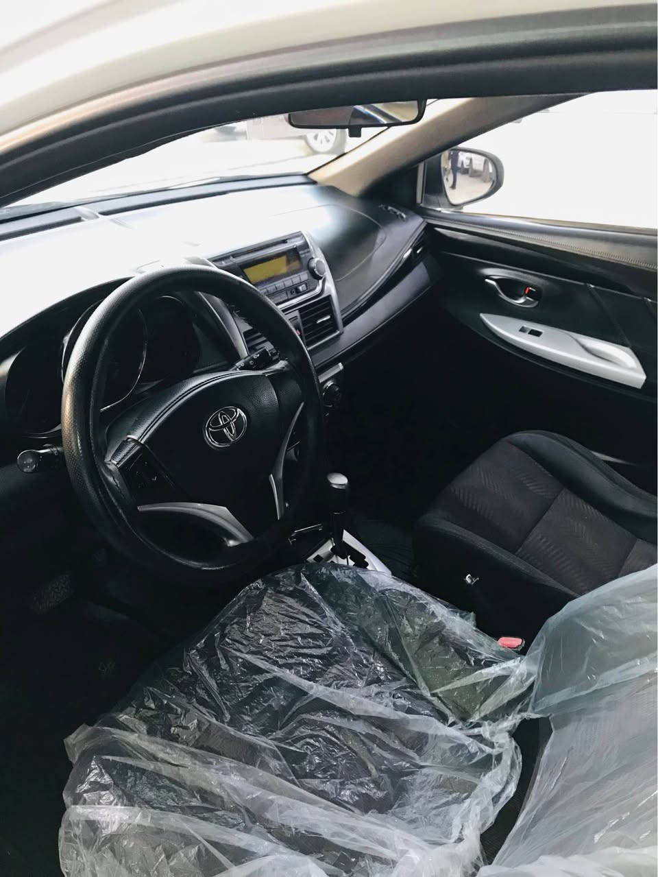 يارس مؤديل 2015دوده ركاوچاملخى سبوخه بئ ناوكرتن يه ك ته عديلى كچكه ى هه يه به ناوخؤمه مه كينه كه وره يه ئاوينه شه فته ويل كه په ناوسؤره يه ك دينارمه سروفى نيه سعرى 114كه ميك مه جال موبايل *********** أربيل, العراق
