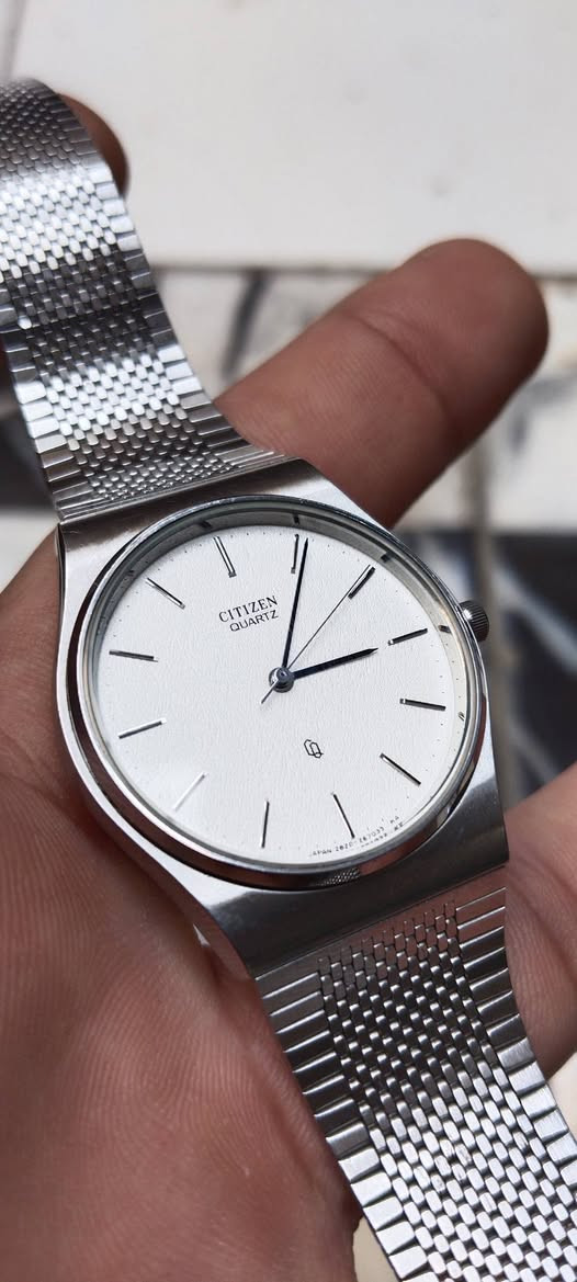 اللهم صل علا محمد وال محمد 
بدون تفاصيل لوك انتاج 1977 نوادر ( القطر النازك 34 )
(خاص لاصحاب الذوق الهادئ) والسعر 100 شامل توصيل نهائي


**إذا كنت صاحب هذا الإعلان وتريد حذفه لأي سبب، رجاءا أرسل رسالة إلى الدعم الفني**