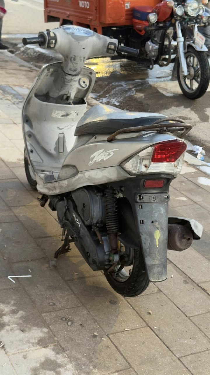 رمبه جديده لوك (***********)

كفاله عامه نازله جديد 49 بلادي اشاير ختم ويه مكينه

كفرات ختم ويه مكينه

ملاح ختم ويه مكينه

دشبول ويه مكينه

لايت ختم ويه مكينه

بك لايت ختم ويه مكينه

قبق باتري جنطه كله دراجه ختم واحد ويه المكينه. 

بريك امامي خلفي

مكفولة حتى من طسه

تخم تاير بيها اصلي ياباني بيها شركه بلادي

دراجه جديده ماكو. أخته نكره سلف ناعمه صوته مسمعه

دراجه رمبه مو مال شارع جديده
