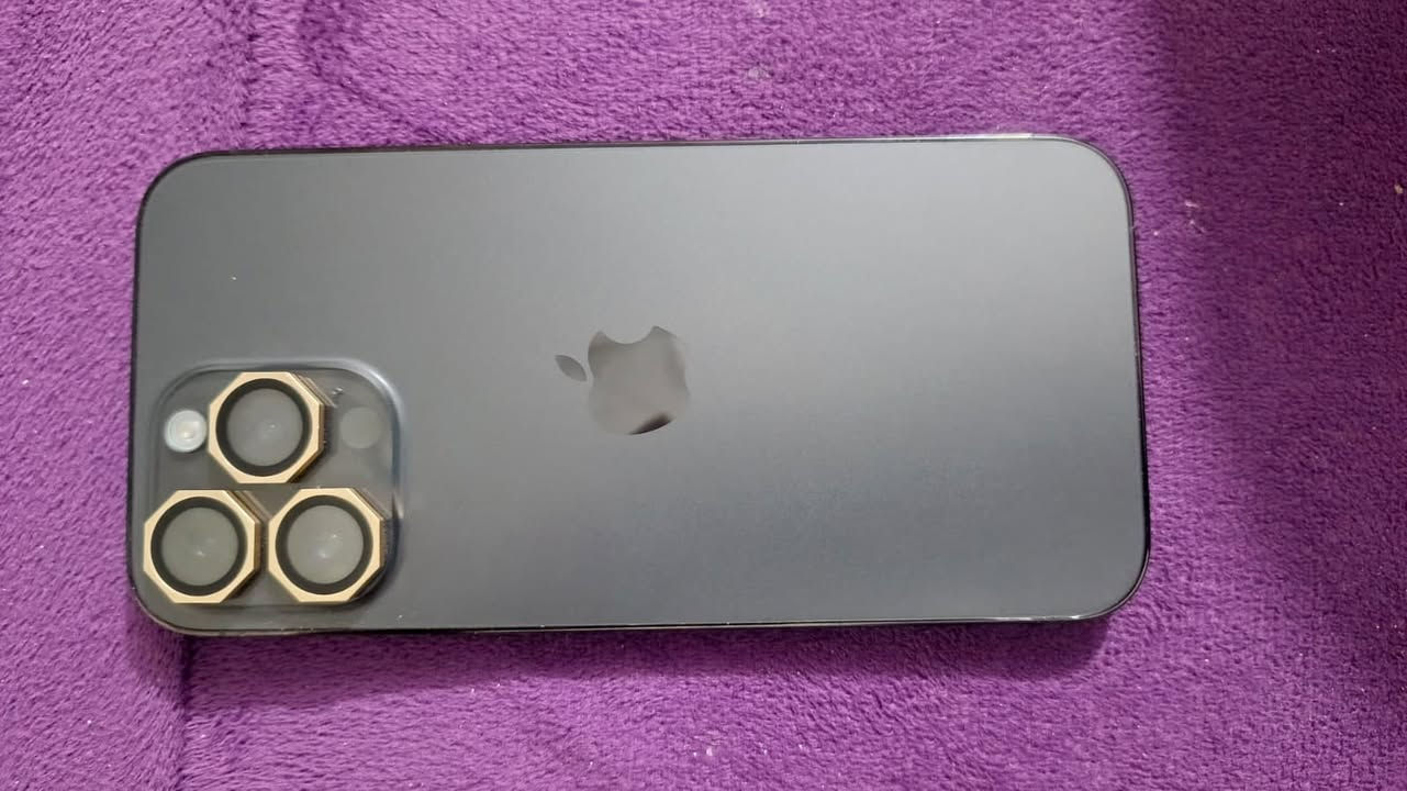 آيفون 14 برو ماكس نضافه /100
بطاريه 84
ذاكره 256
ستخدام شهر 
كارتون موجود 
***********
