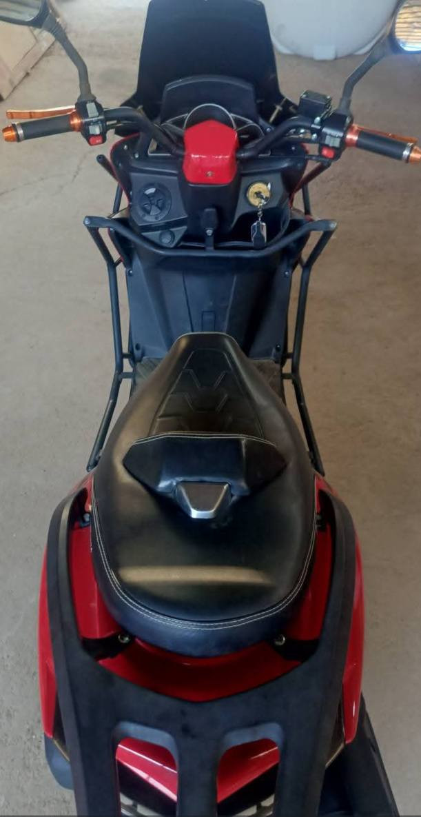 دراجه اوتوماتيك سكنس سترونك فحل 2024 
بيه مكاتبه من المعرض 
دراجه نظيفه  ذبيتله محرك 150 ياباني  مفوول شرط النظافه دراجه متعوب عليه شرط تشك الكاع شگ. رايده 750 وبيه مجال بسيط 
مكاني كربلاء 
الحسينية *********** كربلاء, العراق
