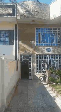 السلام عليكم 
بيت بغداد الجديده النعيريه قرب رقم 10
شارع اسواق زهراء مربع الذهبي مساحه 150
واجهه 6 نزال 25
هاتف ***********
هاتف ***********
