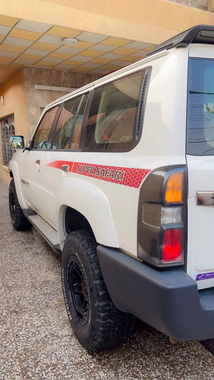 نيسان باترول سفاري موديل 2018 رقم بغداد  مكفوله السياره مكان بغداد سعر 290 وبيها مجال شي قليل  رقمي ***********
