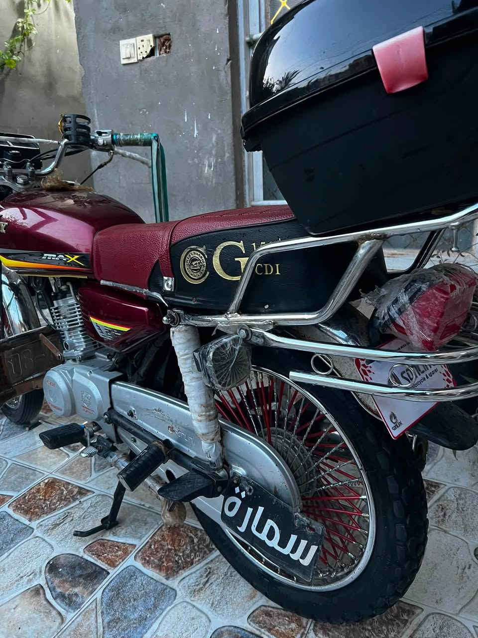 السلام عليكم دراجه تايكر البيع مديل 23 الدراجه مابيه اي نقص تجي تشوفها وتفحصها الدراجه بيها بس منفيس واسويلك بيها مكاتبه سعر الدراجه خاص المكان ديالى حي معلمين الرقم تواصل *********** الرقم بي بس وتساب
