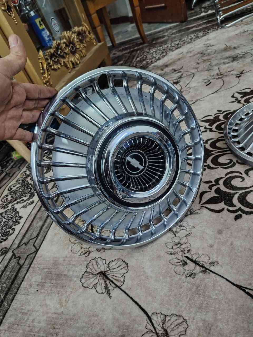 السلام عليكم للبيع تخم ٦٣ حجم ١٤ السعر ٢٧٥ الف العنوان بغداد السيدية (***********)
