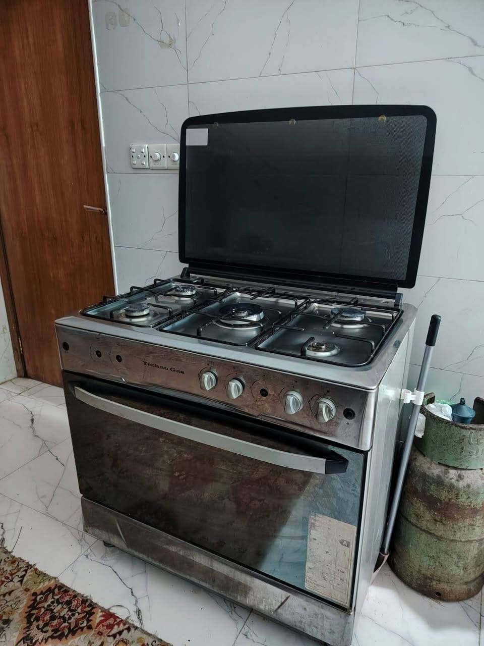 طباخ شغال 
ب200وبي مجال مكاني بغداد


**إذا كنت صاحب هذا الإعلان وتريد حذفه لأي سبب، رجاءا أرسل رسالة إلى الدعم الفني**