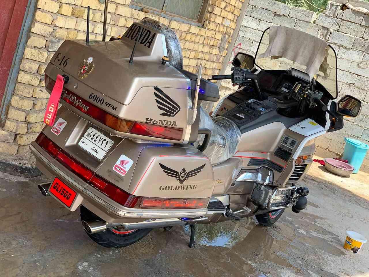 للبيع كولدونك 1500 محرك٦سلندر مديل٨٨ رقم بغداد تحويل مباشر محرك 
كير كلجات جك بك بلادكلشي شغال كهربائيات نشرات لايتات ثلجي كله شغال تايرات خلفي امامي جدد شادهن نواقصها دراجه دبلات كدام بيهن واحد كايم يندي دهن والباقي كله جاهزه دراجه بيع مستعجل سعرها ٢٨ وبيها مجال لشراي 
رقم موبايل ***********

