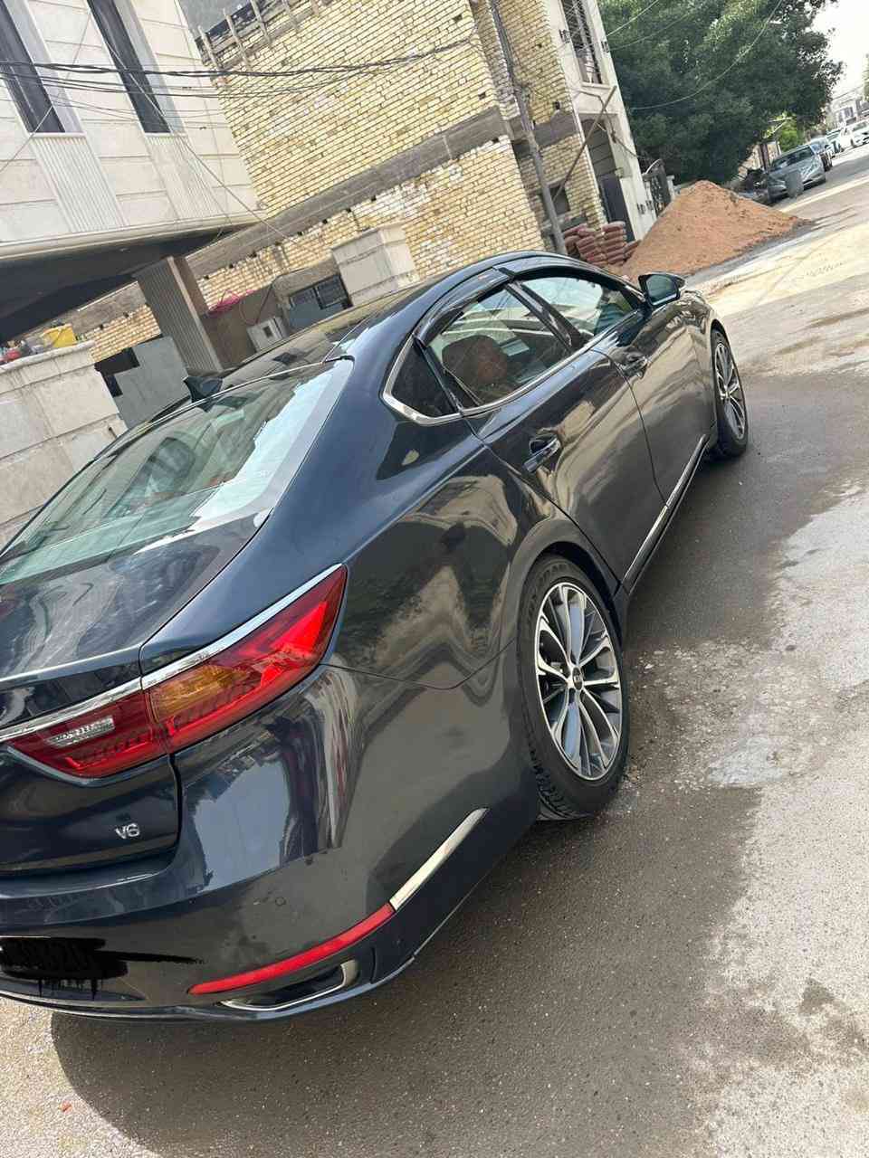 كيا كادنزا خليجيه 2018 رقم سنويه هزه جديد اربيل شرط التحويل فول مواصفات مصبوغه اثر طخات سياره نظيفه سعرها 165 عنواني المنصور ***********
