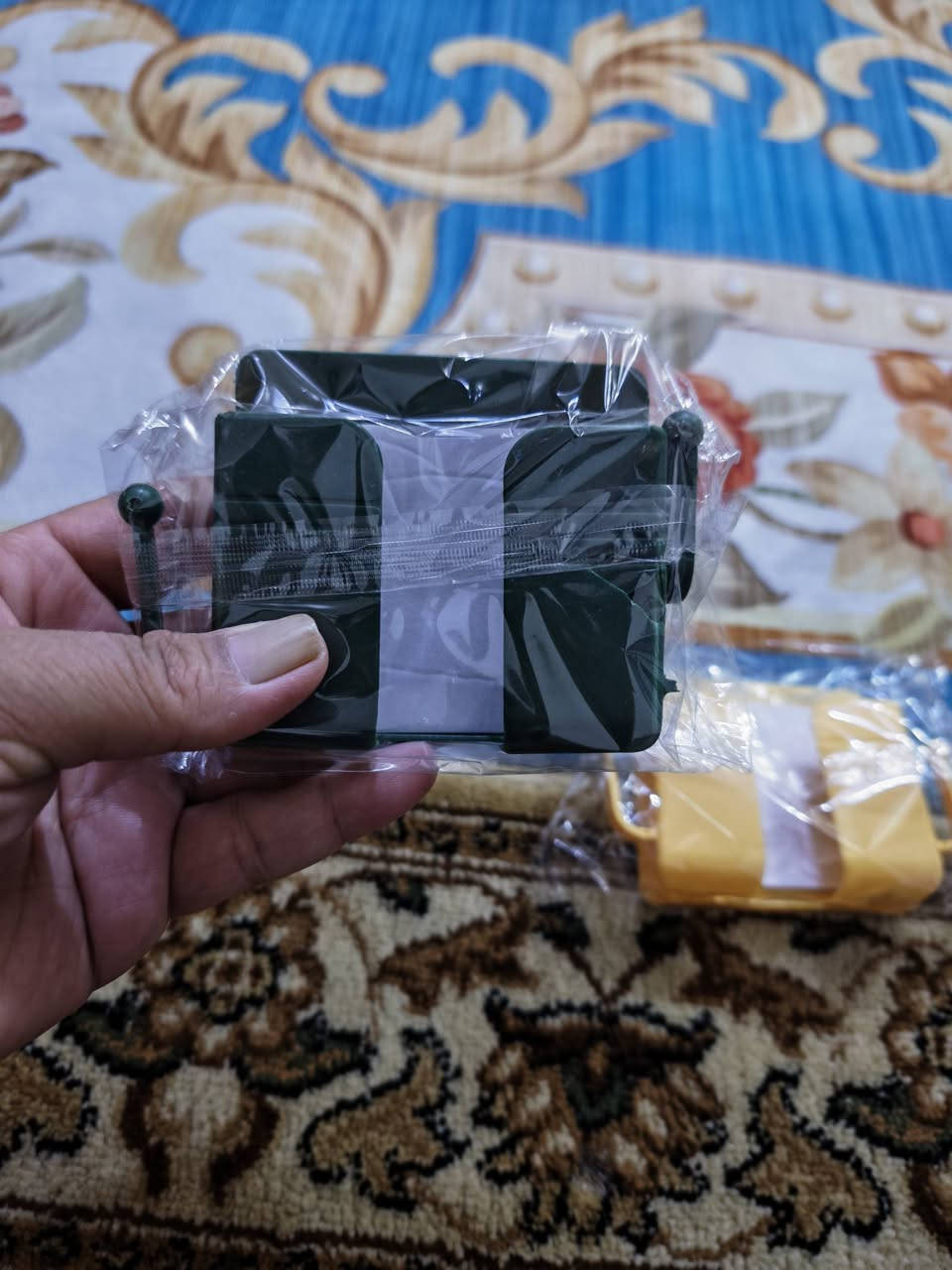 السلام عليكم عندي هاي ستان مبايل سعر 400دينار كنية عندي *********** بغداد الشعلة
