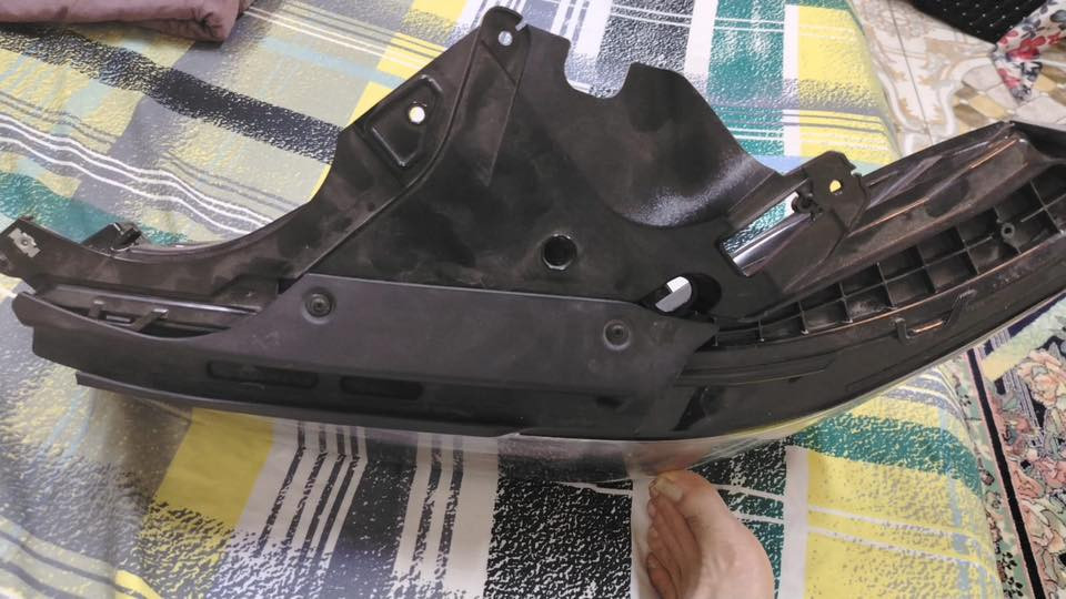 لايت لد ترافلس /2024 اصلي اصلي تفصيخ نضافه 99/100  شرط الشغل الاستفسار ***********
