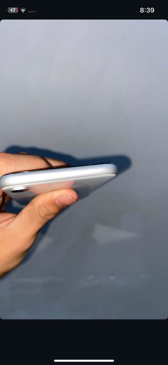 اكس ار بلادي وتر بروف فطر خفيف بل شاشة وممئثر عل لمس وفيس ايدي مشكلة بس الذاكرة 64 البطارية 75 مكاني سامراء حي السكك نضافتة 100-100الحواف والضهر ولون ابيض بلادي أمانة الله الجهاز غير فوللل👍🤍


**إذا كنت صاحب هذا الإعلان وتريد حذفه لأي سبب، رجاءا أرسل رسالة إلى الدعم الفني**