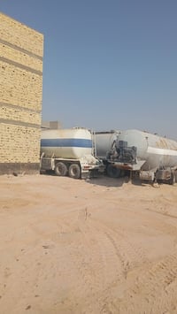 سايلوات نفط • مكائن موجودة • بصرة ساحة سعد