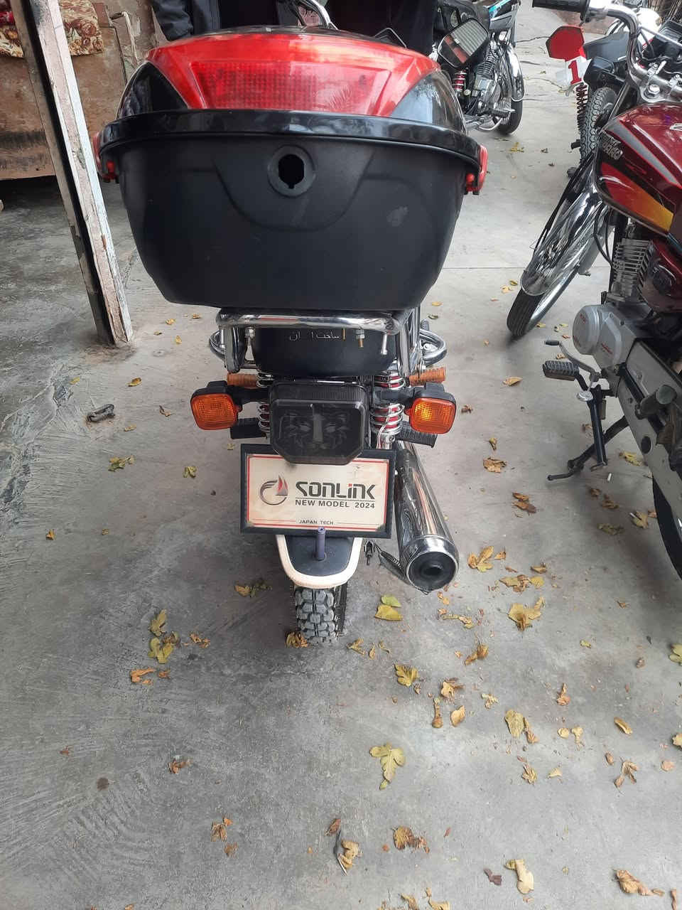 سلام عليكم دراجة سولنك موديل ٢٠٢٤ مع الأوراق دراجة مكفولة عنوان خانقين الشراي يتصل المو شراي لايتصل ***********

