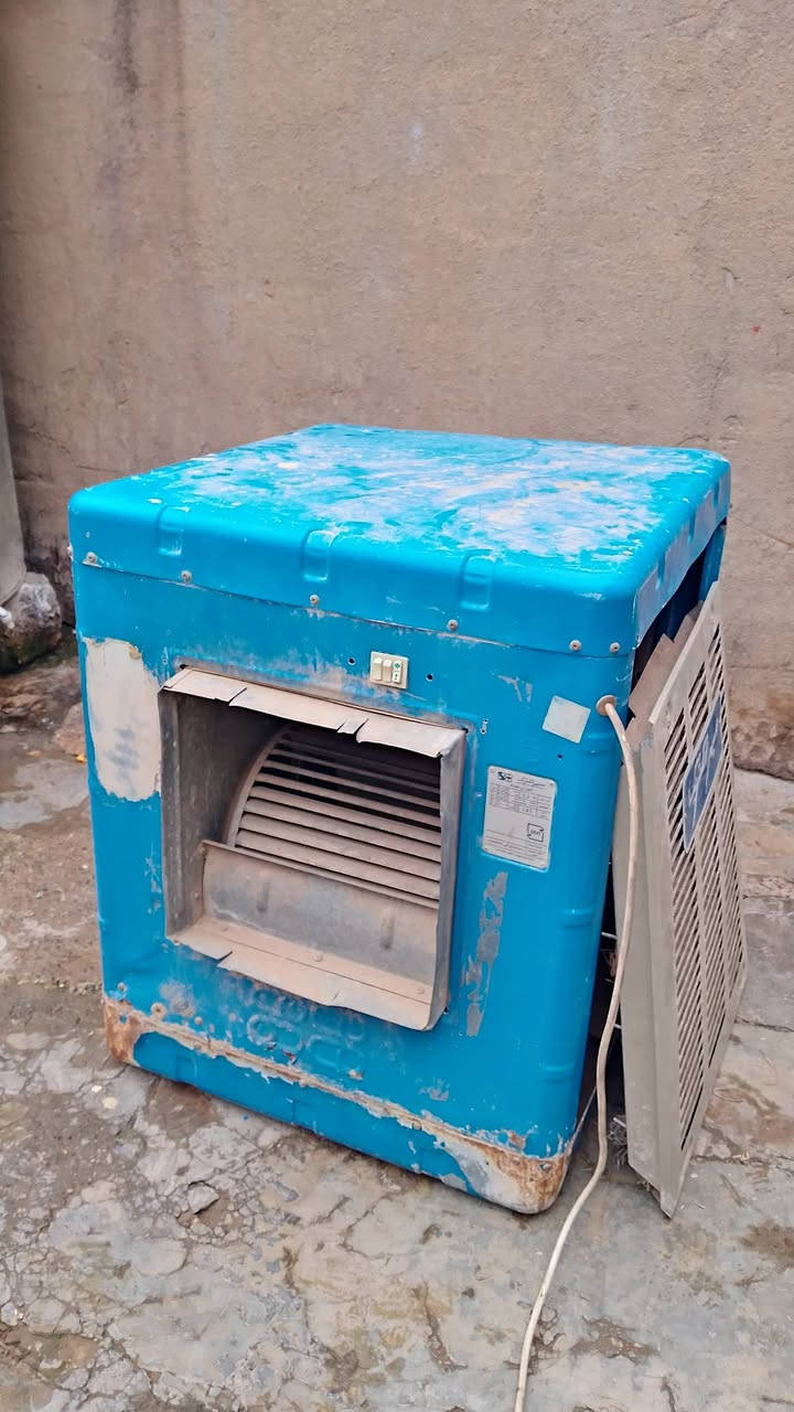 يشتغل بس ضعيف سعر 25 حجم واحد ونص ***********
