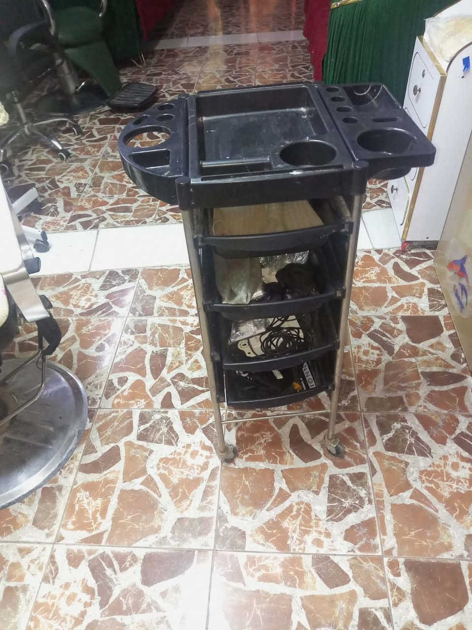 غراض صالون للبيع
توصيل موجود بكل محافظات


**إذا كنت صاحب هذا الإعلان وتريد حذفه لأي سبب، رجاءا أرسل رسالة إلى الدعم الفني**