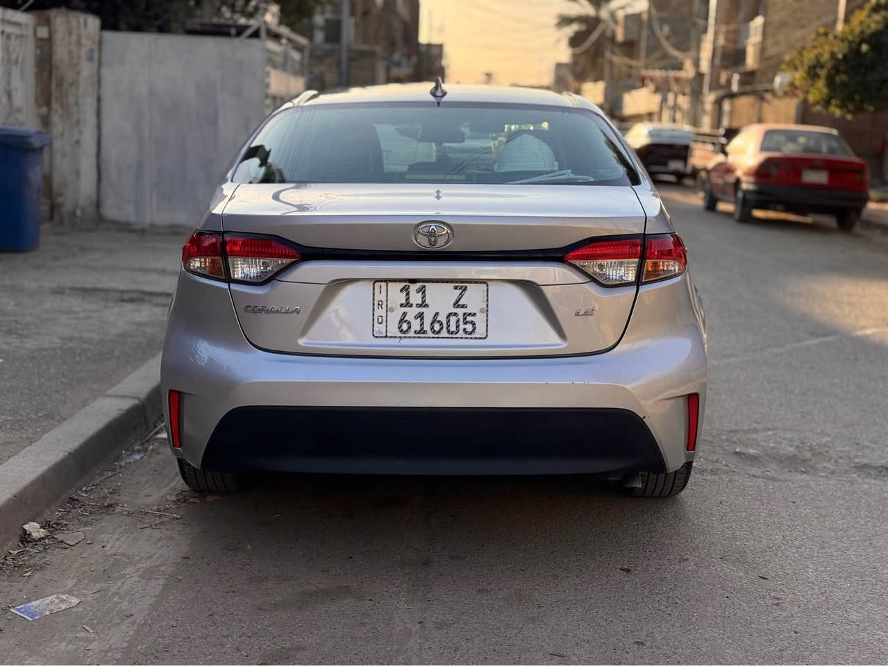 السلام عليكم 
تويوتا كورلا 
2023
ماشيه 55الف كيلو 
وراد امريكي حادثها بنيد وجاملغ 
لا واصل شاصي ولا دواخل حادث خفيف وصور الحادث منشوره ويه الصور 
مواصفات 
شاشه 
تحكمات ستيرن 
هاند بريك بصمه 
كامره 
مكينه وكير شرط شركه 
السياره جديده كلش 
والسعر 153وبيها مجال حك جيه 
*********** 
مكانها بغداد الشعب بغداد, العراق
