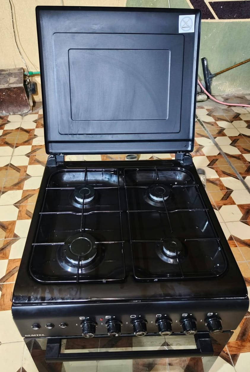 طباخ اربع عيون لبيع سعر115 نضافه خير من الله
***********
