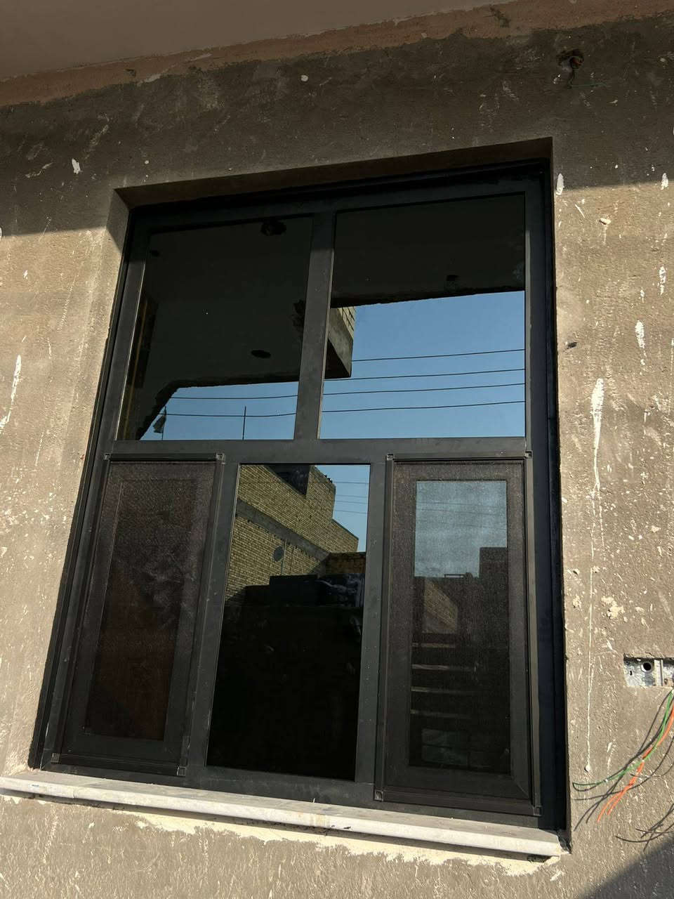 مجموعه من شبابيك الالمنيوم تركي
جام  10 ملم
ربل بصمة وجهين
عالي الجودة  
***********
***********
