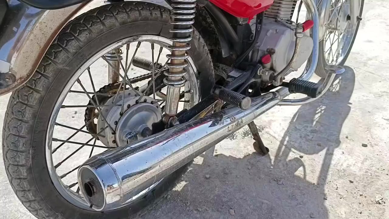 سلام عليكم دراجه للبيع وبيه صوت بل محرك السعر 4060 وبيه مجال قليل *********** العلوان العماره قرب معمل البلاستيك
