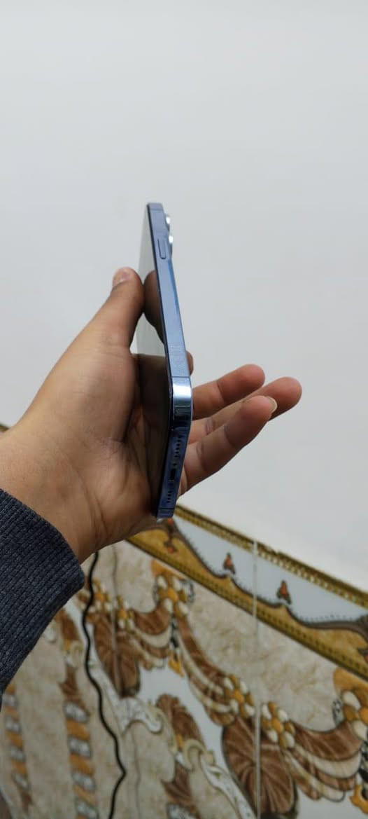 السلام عليكم
ايفون 13 برو ماكس 
ذاكره 256
بطاريه 88
الجهاز شرق اوسط عربي AA/A
كلشي شغال بي 
الجهاز فقط شاشه مستبدل فقط
للتواصل: ***********
متواجد واتساب اكثر شي 
ملاحظه ‼️/ للمراوس باعلى منه .
