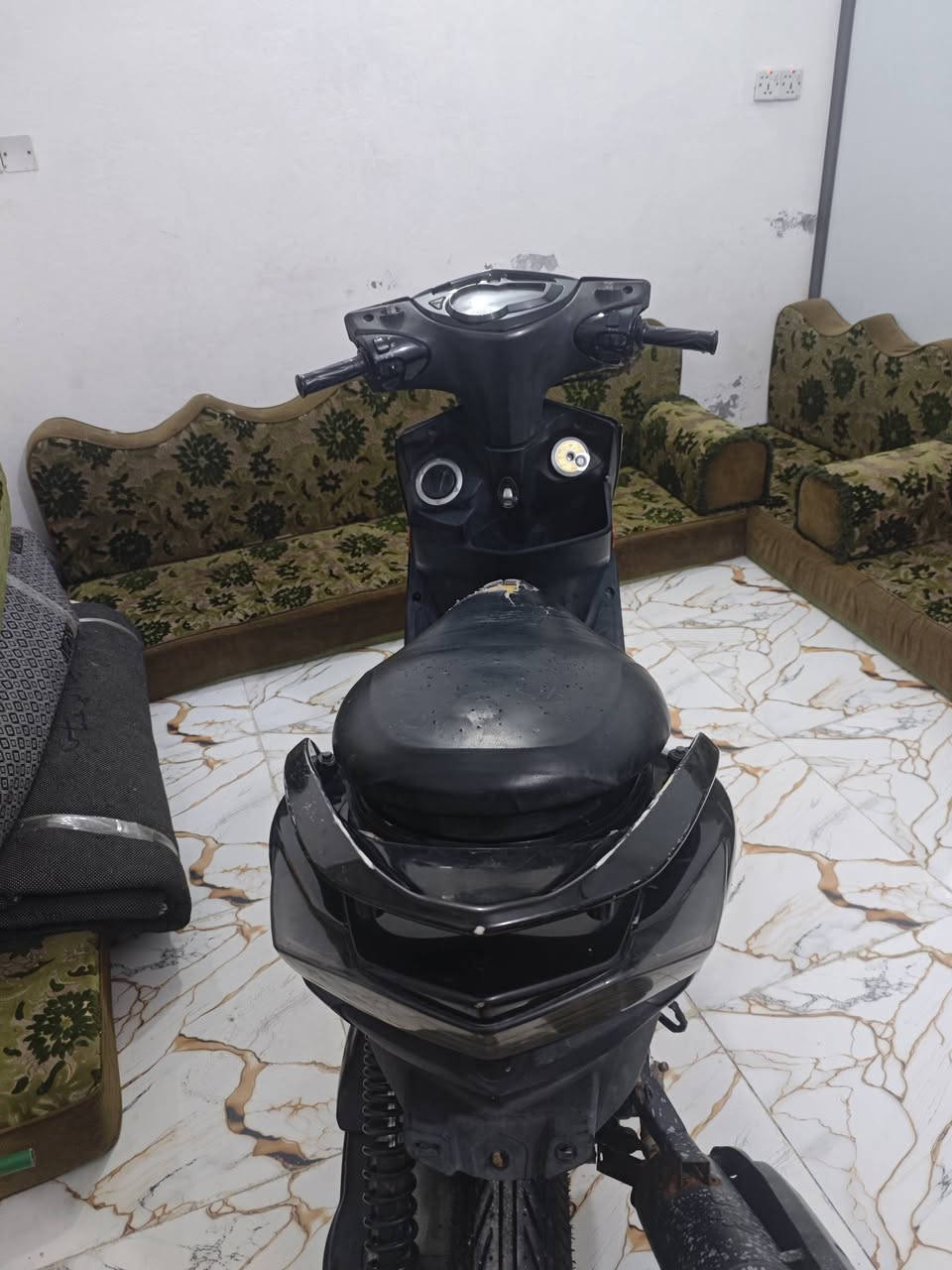 يالله يالله
السنارة خوش سناارة
صيد اليوم عميي و نرجع للفقير و خل يتونس بهذا اللابوبو
الثلجي الرسمي الوحش سكنس فحل ياباني انجكتر نوزل

شنو فاهم عن الكفالة هو هذا هو هذا المكفول
دراجه شلعة و نعومه و هدوء و سرعة نعععم للطرق الخارجية

سكنس فحل انجكتر نوزل حديث2018
كهرباء شغالة كلها كفرات نفس النضافه

السعر و مع احتراماتي للسوك
خاف يزعل سعرررررها 370 الف دينار عرااااقي
و بيها مجال للشراي 

***********واتساب

المكان سماوه سكك
مال جربوعيه يم زمزم

#وسلامتكوووم
