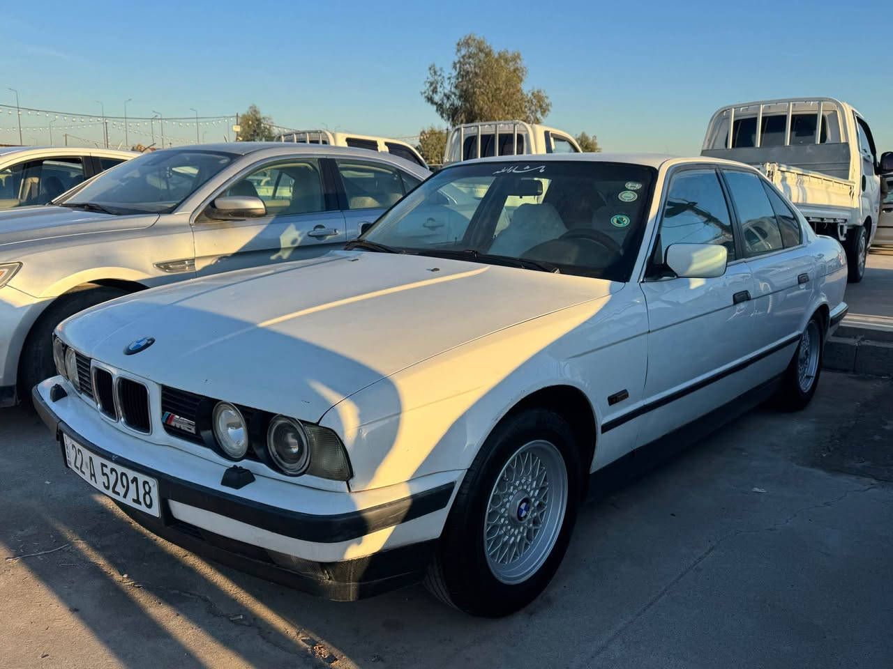 BMW مەکینە 520  گیرحادی 5 پارچەیی سبوغە پشتو پیشی جەپیکی بچوکی هەیە  سەیارەکە زۆر جوانە هەمووشتی تا 2030 نوا مەسرەفی هیچ تیدانیە تەنها دەبلی لای سەکن نەبی سەیارەکە زۆر توندوو تۆلە  نرخی 54 مەجالی تیدایە مالی دۆستە  ژمارەی موبایل *********** أربيل, العراق
