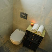 شارع ميثم التمار • ٦٥م² • طاقة شمسية