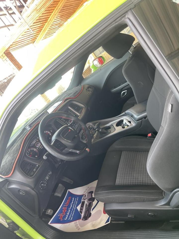 من المزاد للبيت 2023 لو مميز ما طالعين بيها ولامستفادين منها  بدون رقم مكاني بصره سعرها ١٩٠ ورقه مستعجل ع البيع كلش ***********
