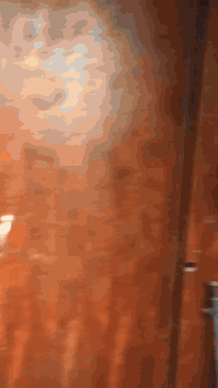 اخشاب للبيع كما في الفديوا كناتير متميزه مع كراسي سوق الشيوخ حي ألعرب موبايل مع واتساب *********** السعر ٣٠٠الف الكل
