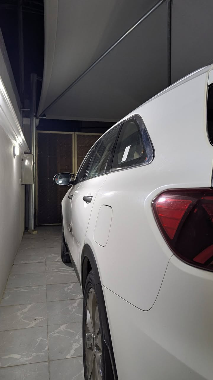 سورنتو 2020 خليجي كفالة عامة 🔴
المواصفات 🟥
⚫قمارة حديد
⚫6 سلندر
⚫اناره وكشافات زينون 
⚫7 راكب 
⚫كشنات جلد وكهرباء 
⚫شاشه 
⚫نفگيشن 
⚫بصمه ابواب 2
⚫جنطه كهرباء 
⚫حساسات امامي خلفي 
⚫كامرة خلفية 
وباقي المواصفات المعروفة 
السياره رقم بغداد تحويل ثاني يوم باسمك ماشية 64 الف كما موضح وقابل للزياده وشادله تخم تاير جديد 
مكاني النجف الاشرف قرية الغدير الاولى 
للتواصل ***********
