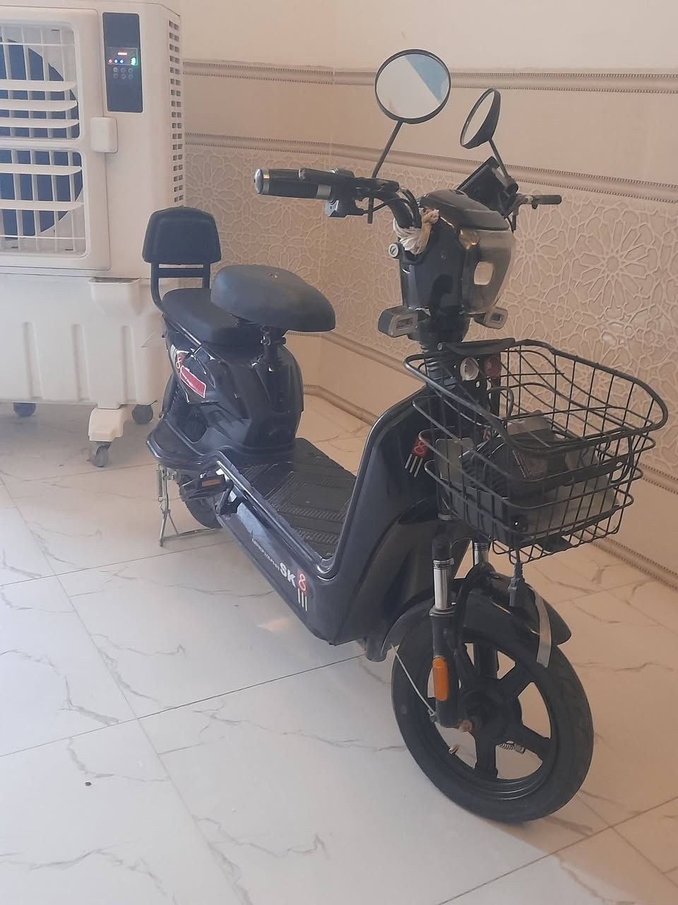 للبيع
دراجه شحن  نضيفه مشروطه من كلشي 

 سعره ٢٠٠ بيه مجال قليل شراي ينتصل ***********مكان سماوه الهلال يوجد توصيل حسب الاتفاق
