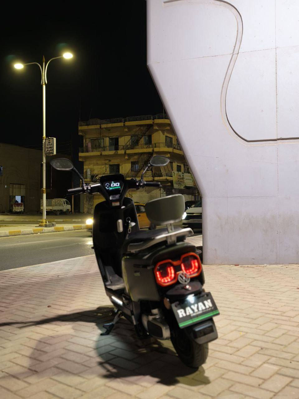 سلام عليكم من رخصة الادمن
دراجه شحن talg ام عيون (تيسلا)للبيع🔥الدراجه مقدما مكفوله من ملف وبطاريات وشاصي ودبلات وشاشة وعقل  وصدر بين قوسين كفاله عامه استعمال اربع اشهر الدراجه نضيفه اخو الجديد اي مشكلة مابيها اي خلل أو عطل مابيها ولا صار بيها بعدها بلزكات الشركه.

مواصفات الدراجه: 6 باتري دبل حجم كبير يعني مسافة خير من الله

ملف 1500 واط طياره🔥🔥

شاحنة ذكية وسريعة

نضام حمايه للبطاريات سيركت قاطع دوره وبيها نضام منع سرقه.

الماطور بريكات ضبط شركه الامامي والخلفي دهن هيدروليك عمبار

الدراجه بيها تشغيل عن بعد وقفل وفتح شاشه ديجتال ايباد سرعه حقيقي يعرضلك عطل بالشاشه والأشاير والبريك وكلشي يطلعلك بالشاشه

السرعه:54_58 حقيقي بالشاشه  وعلى تطيبق الويز يعني مو تقرالك 99 وهي تمشي 30🤣 

دبلات مكفوله ناعمات بشكلللل مو طبيعي 

شلعه تكسررر الضهر.

نضام بگ رجوع للخلفR.

بيها نضام بارك P 

نضام بحسب كم كيلو ماشي .

الدراجه تمشيك لحد ال40 كيلو بالشحنه الوحده يعني ويييين متريد تروح روح ترايك للدور 

لايت عالي ناصي اشارة يمين يسار  
مثبت سرعة 

يجي ب 3 سرعات  

احلة ميزة بالدراجة نضام ايكو من تهد السكليتر يكوم يشحن البطاريه من وحده

 

ونظام امان الدراجه متشمي اذا متحطها D ((يعني تلغي البارك)) 

(الدراجه مكفوله كفاله عامه من اي عطل أو ضرر بالدراجه استعمال قليل اربع اشهر يعني عروس ) 
للتواصل مراسلة او الاتصال على الرقم
0771 077 5015

--السعر بالخاص وبي مجال للطيبن--
